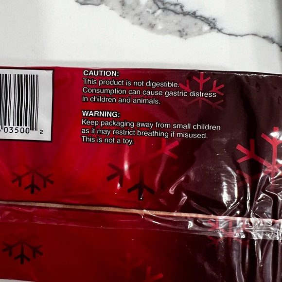 Old World Santa Christmas Tree Tinsel Icicles - Picture 10 of 10